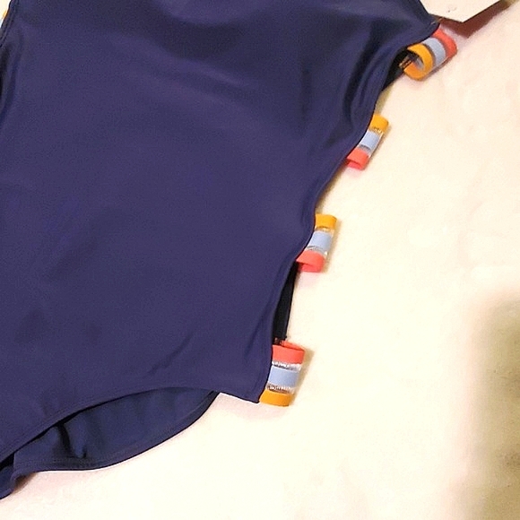 SO Junior's Strappy Side One-Piece Swimsuit - Picture 4 of 6